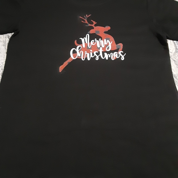 Small Merry Christmas shirt - Picture 2 of 4